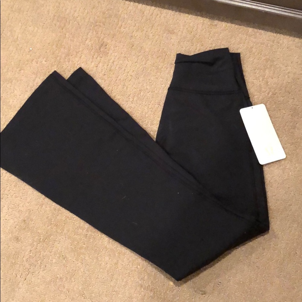New with tags Lulu pants